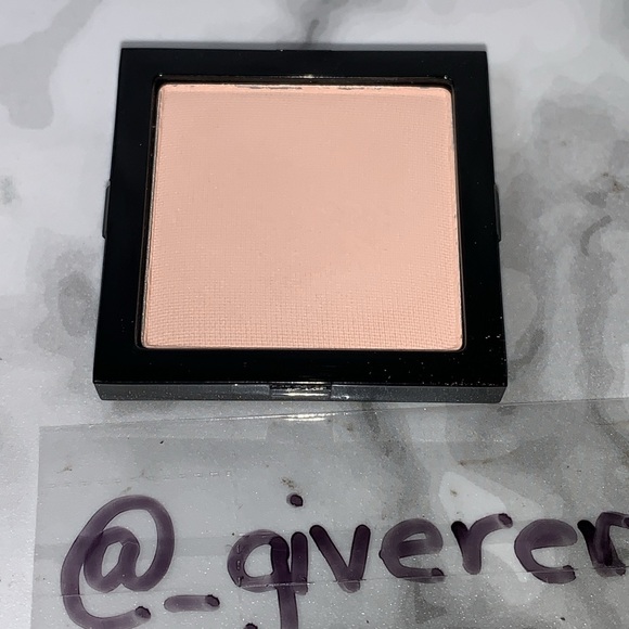 LN SHELL (#17) Bobbi Brown Discontinued Eyeshadow - Picture 4 of 16